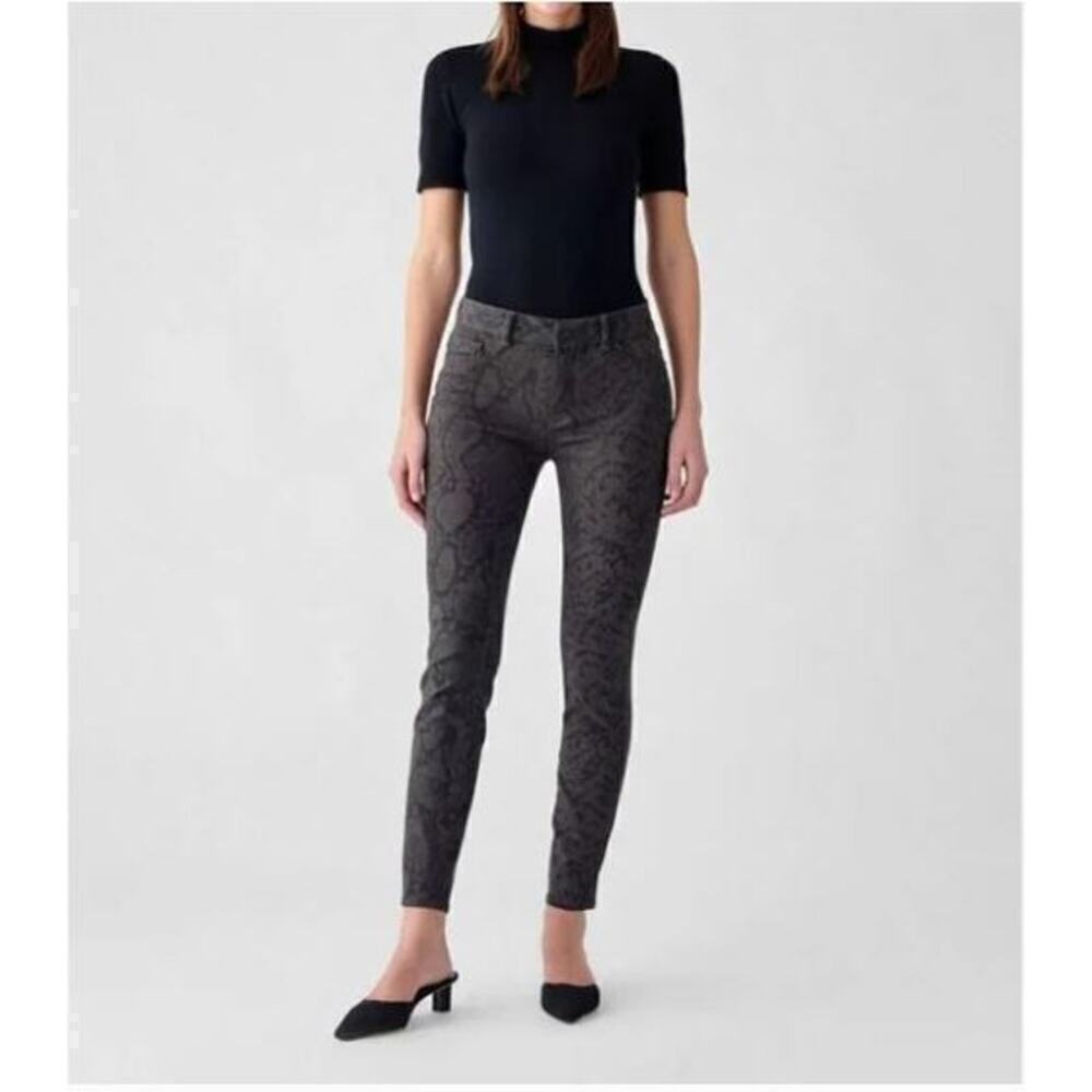 NWT DL1961 Jeans / Black-Snakeskin Pattern / Size 31